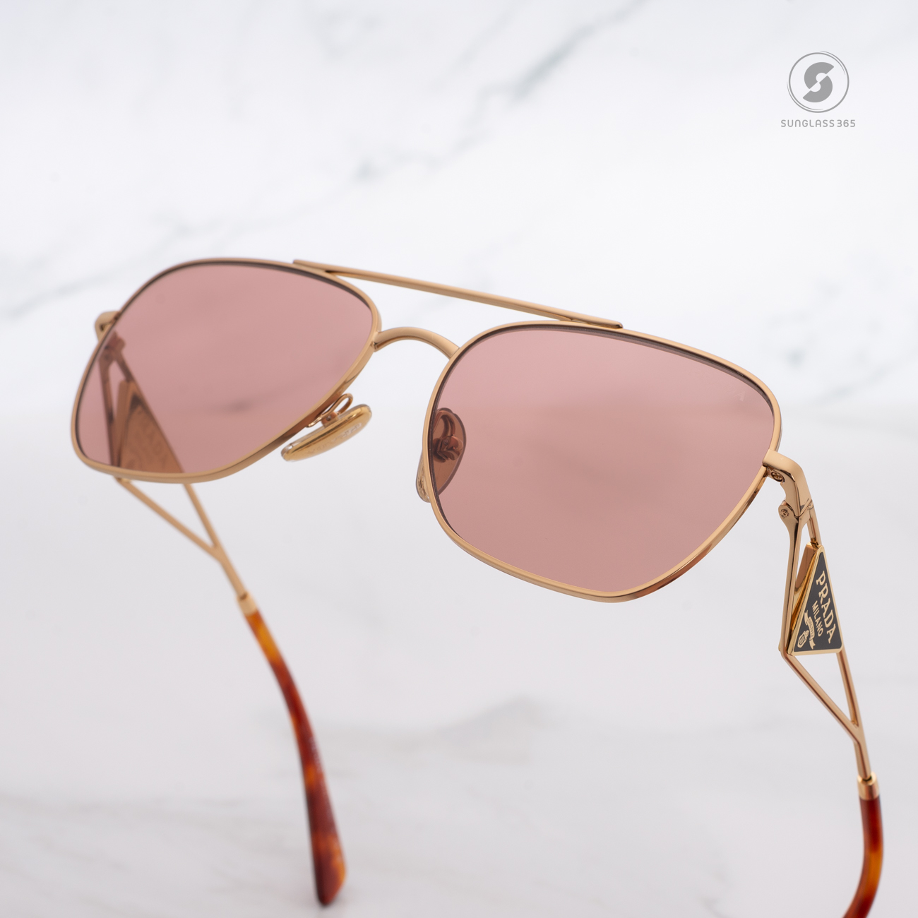 แว่นกันแดด PRADA PRA50S 5AK08M Gold