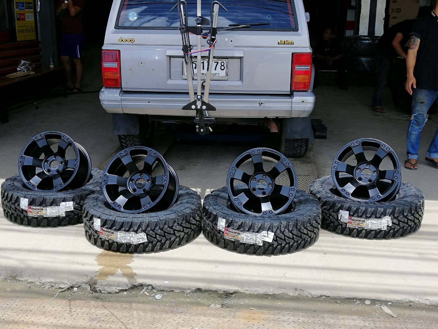 ล้อ PARODI ROAR ใส่ รถ JEEP