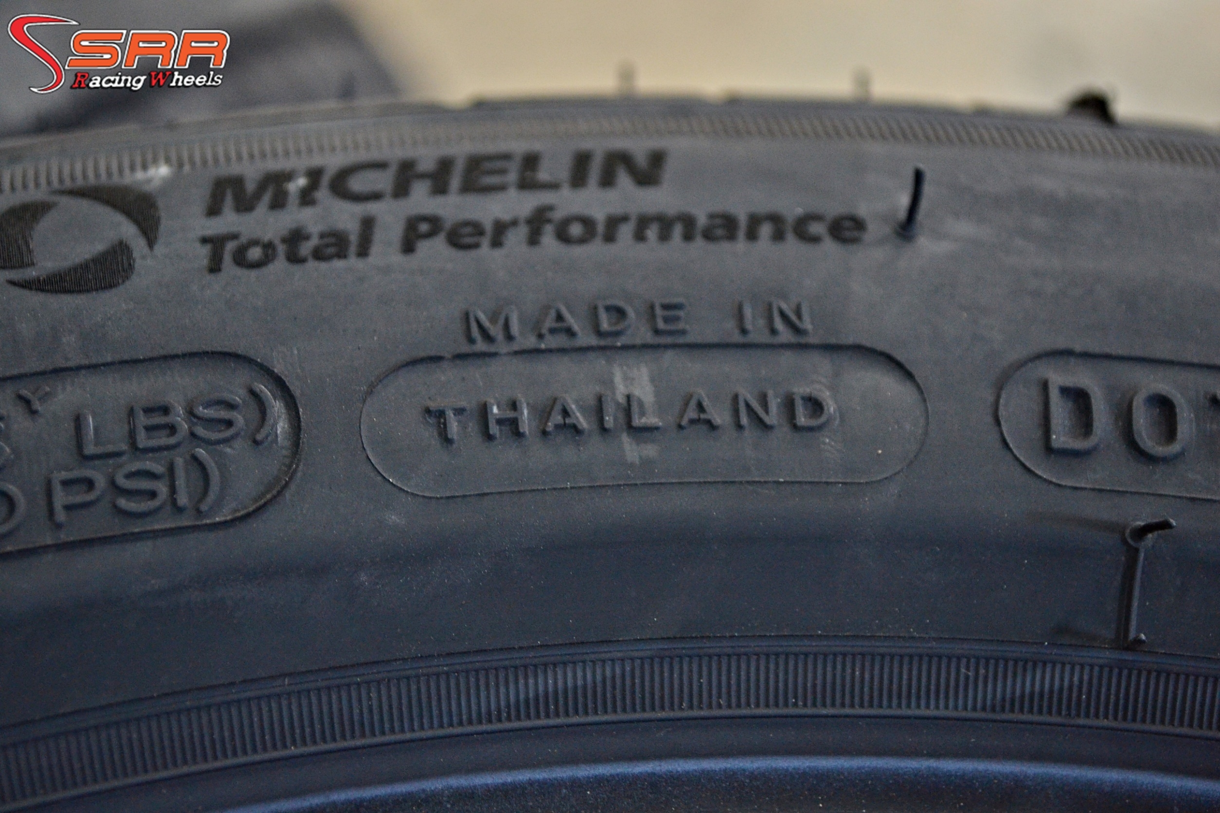 MICHELIN PILOT SPORT4 235-45-18 ปี19 มาใหม่ ราคาถูก