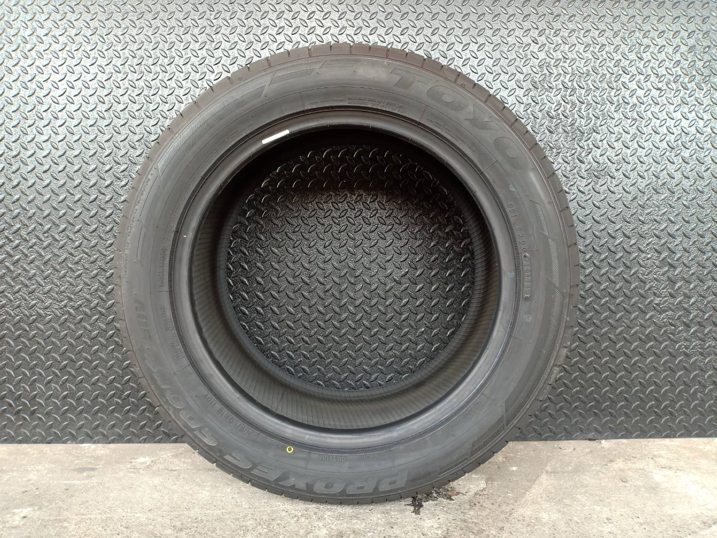 TOYO PROXES SPORT SUV 265/50-19 ยางญี่ปุ่นราคาพิเศษ