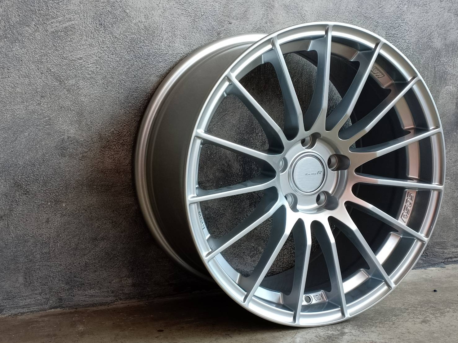 TKRS5 18X8.5 5X114.3 35 73.1 HGS