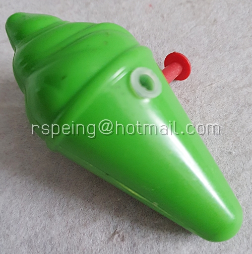 ปืนฉีดน้ำมินิทรงไอศกรีมโคนสีเขียว Wall's สุข 24 ชม.