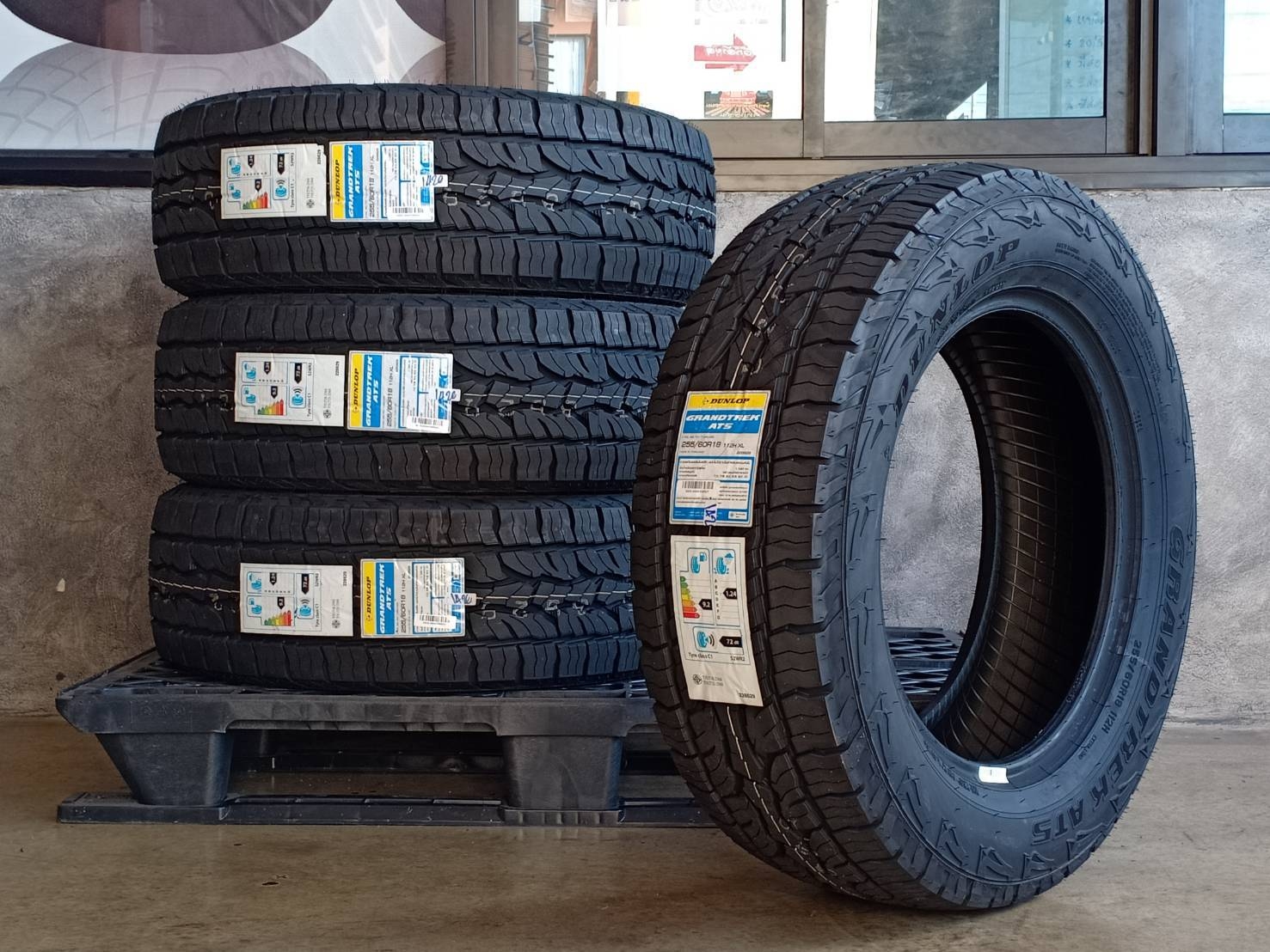 DUNLOP 255/60R18 GRANDTREK AT5 112H XL MADE IN THAILAND