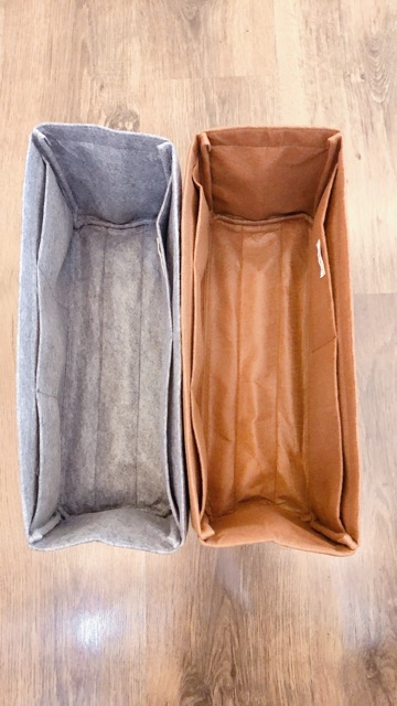 ที่จัดระเบียบกระเป๋า LV on the go MM / GM มี 4 สี ช่วยแก้ปัญหา หาของสิ่งของในกระเป๋าไม่เจอ ก้นกระเป่าห้อยไม่สวย ที่สำคัญ!! น้ำหนักเบาจนเหมือนไม่ได้ใส่