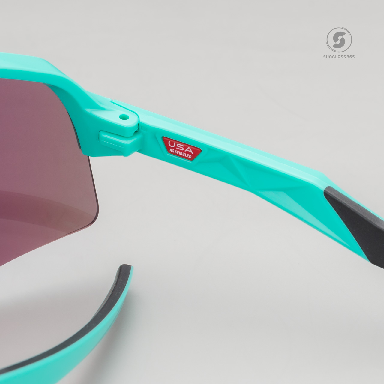 OAKLEY OO9465-11 Sutro Lite Sweep Matte Celeste