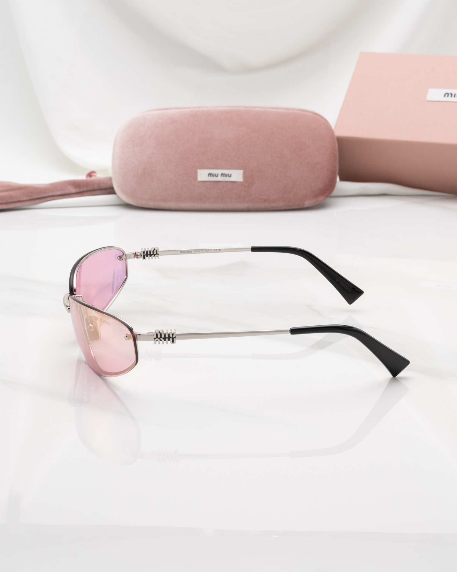 แว่นกันแดด Miu Miu MUA50S 1BC70J