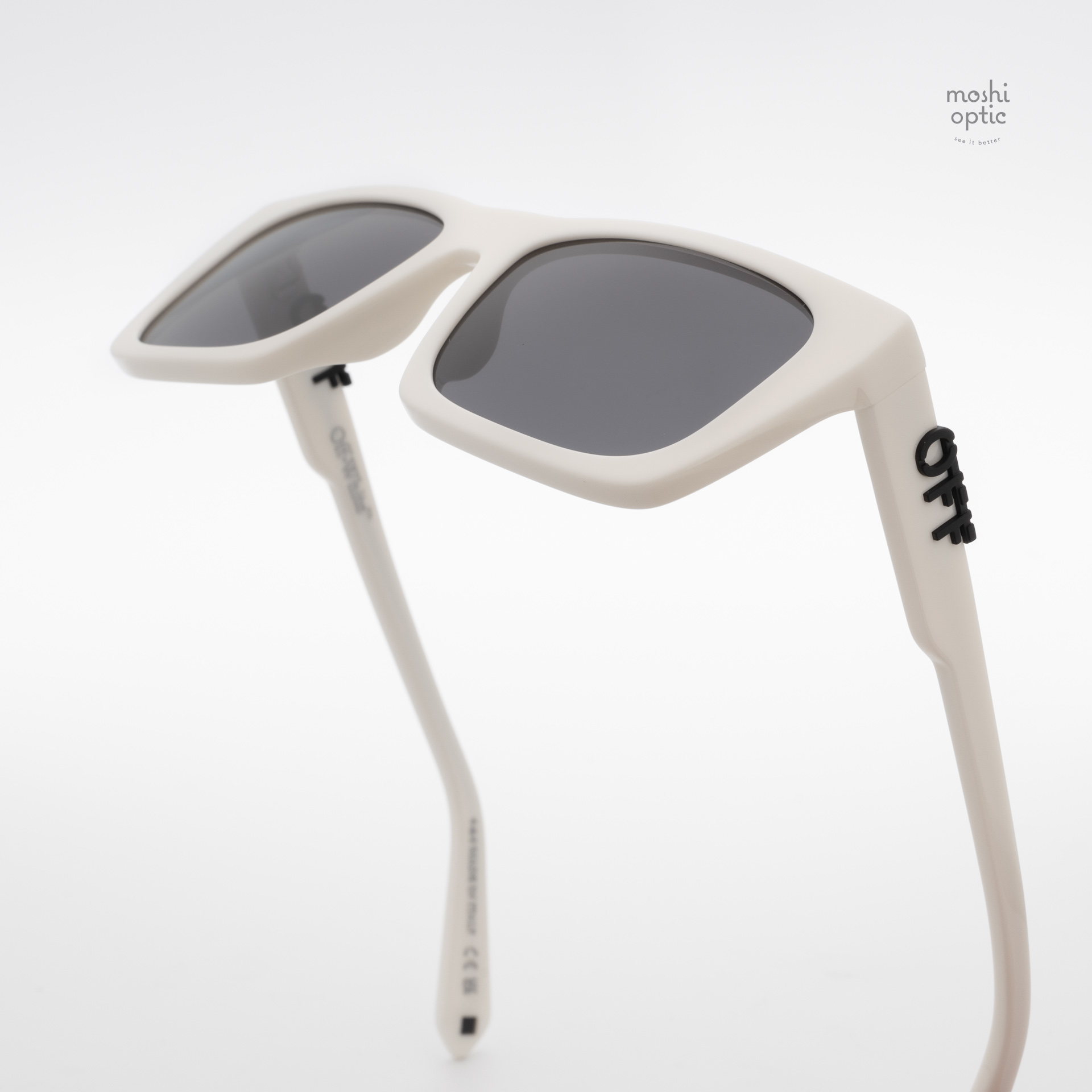 แว่นกันแดด Off-White OERI13E 0107