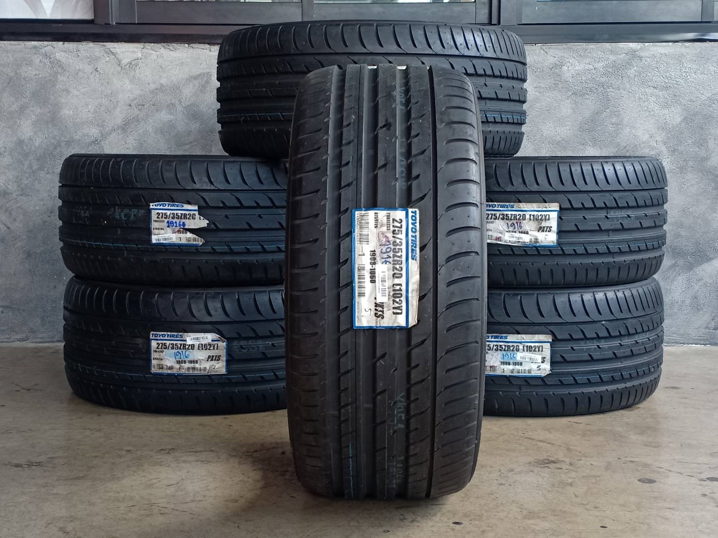 ยางใหม่ TOYO T1SPORT 275/35-20 เส้น 3900 ปกติ 12000