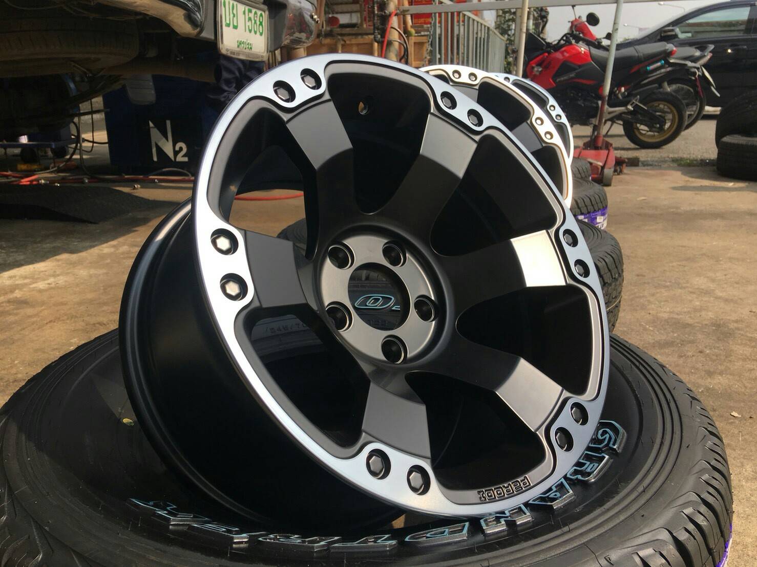 PARODI ROAR ขอบ16 5รู114.3 ใส่ วีโก้