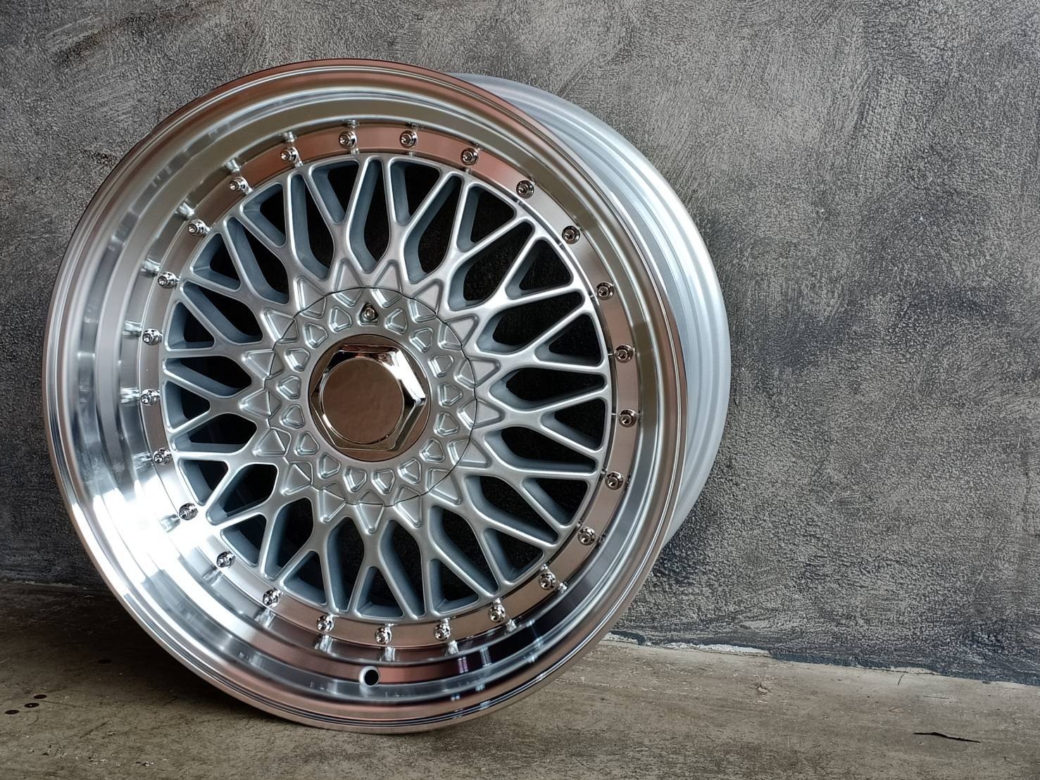 BBS 17X8.5/9.5 8X100/114.3 25 73.1 SIL