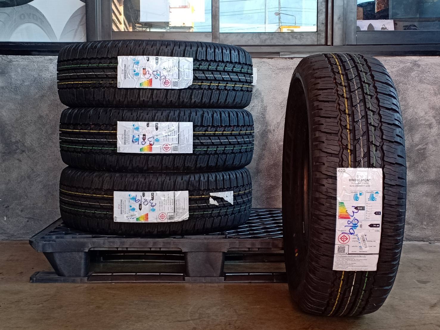 BRIDGESTONE DUELER A/T 693III 265/65R17 112S INDONESIA