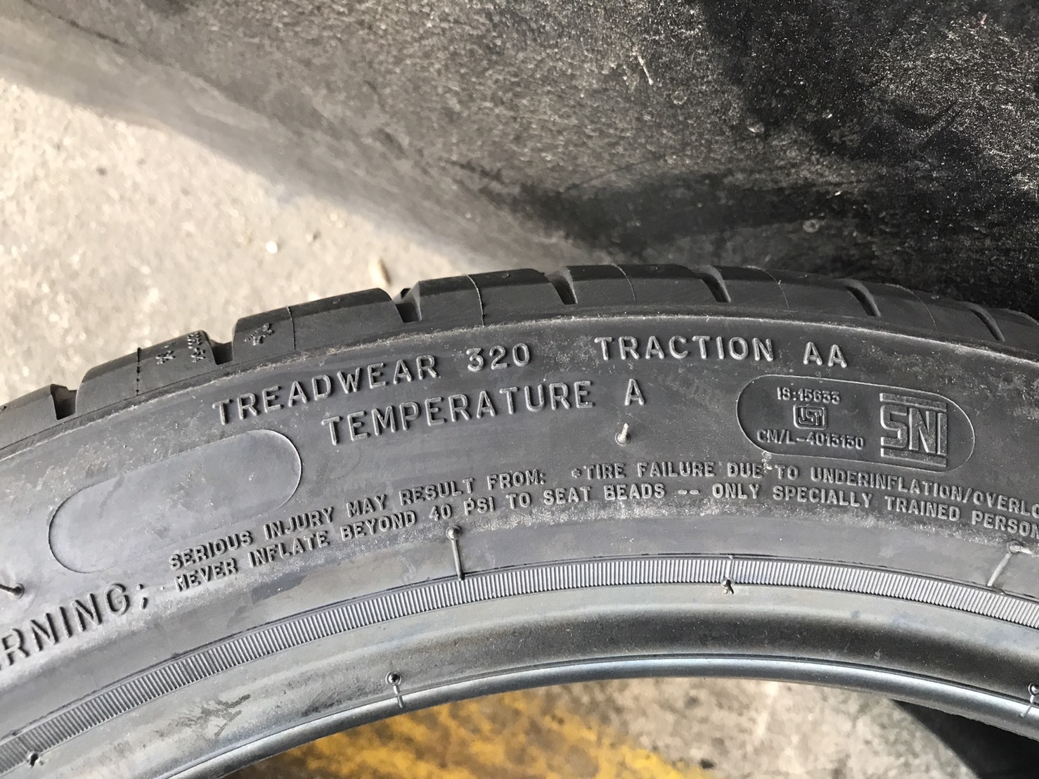 MICHELIN PILOT SPORT4 205-45-17 ปี18 เข้ามาใหม่