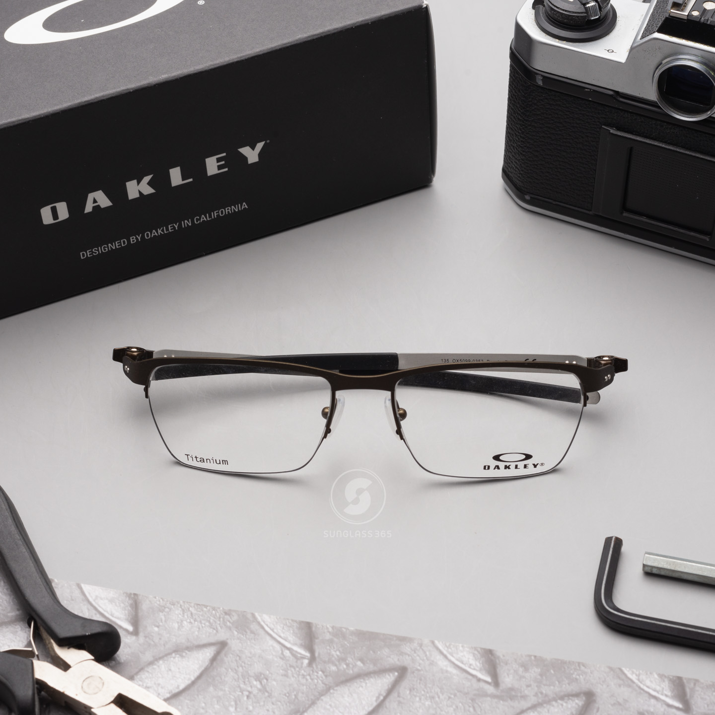 Oakley Tincup 0.5 Ti OX5099-03 Powder Pewter