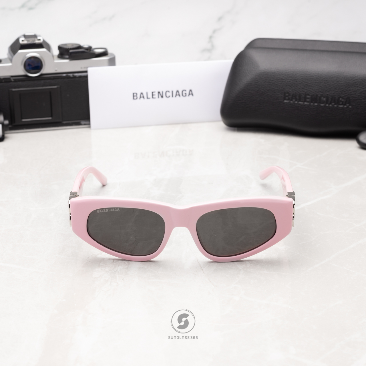 แว่นกันแดด Balenciaga Dynasty D-Frame BB0095S 013