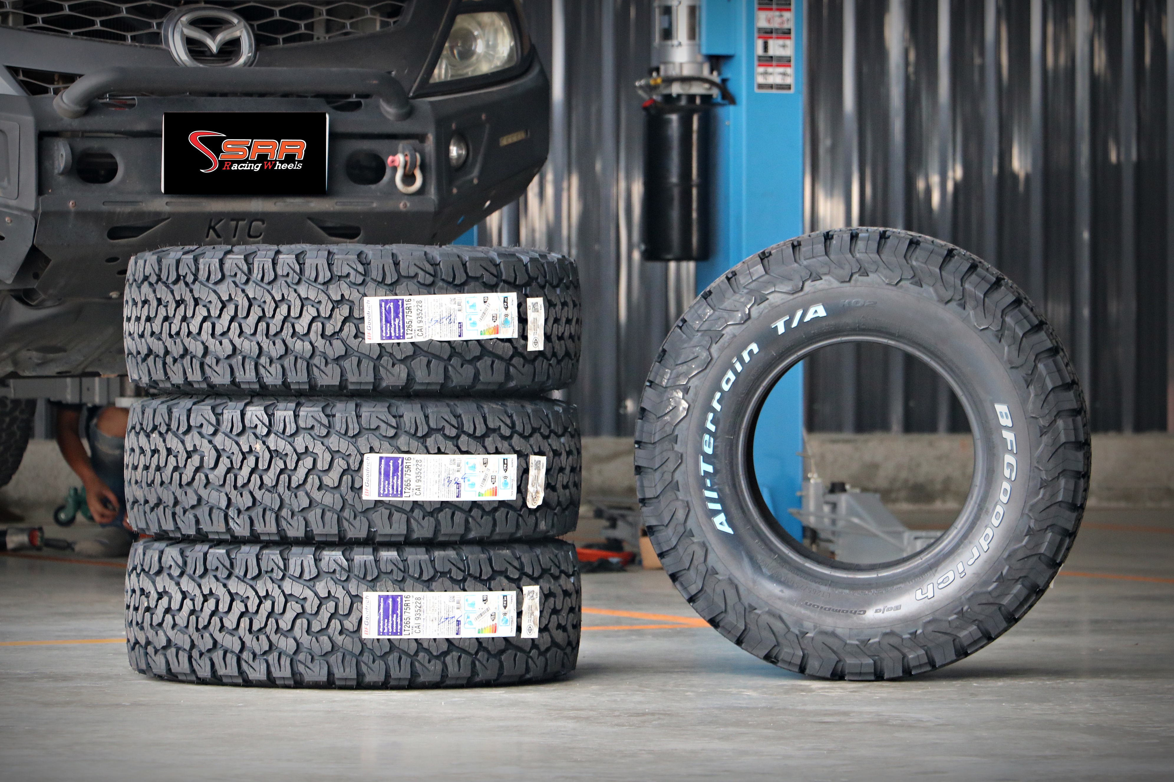 BFGOODRICH ALL TERRAIN T/A KO2 ขนาด265/75R16 ปี2024