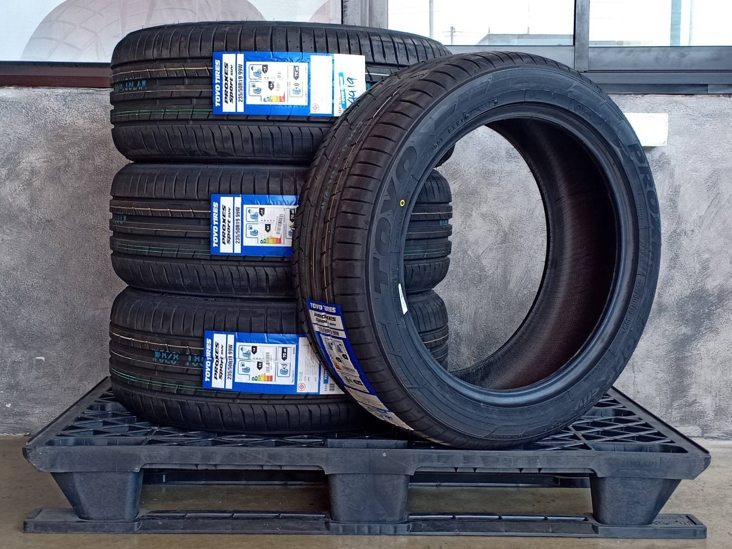 TOYO 235/50R19 PROXES SPORT SUV 99W MADE IN JAPAN