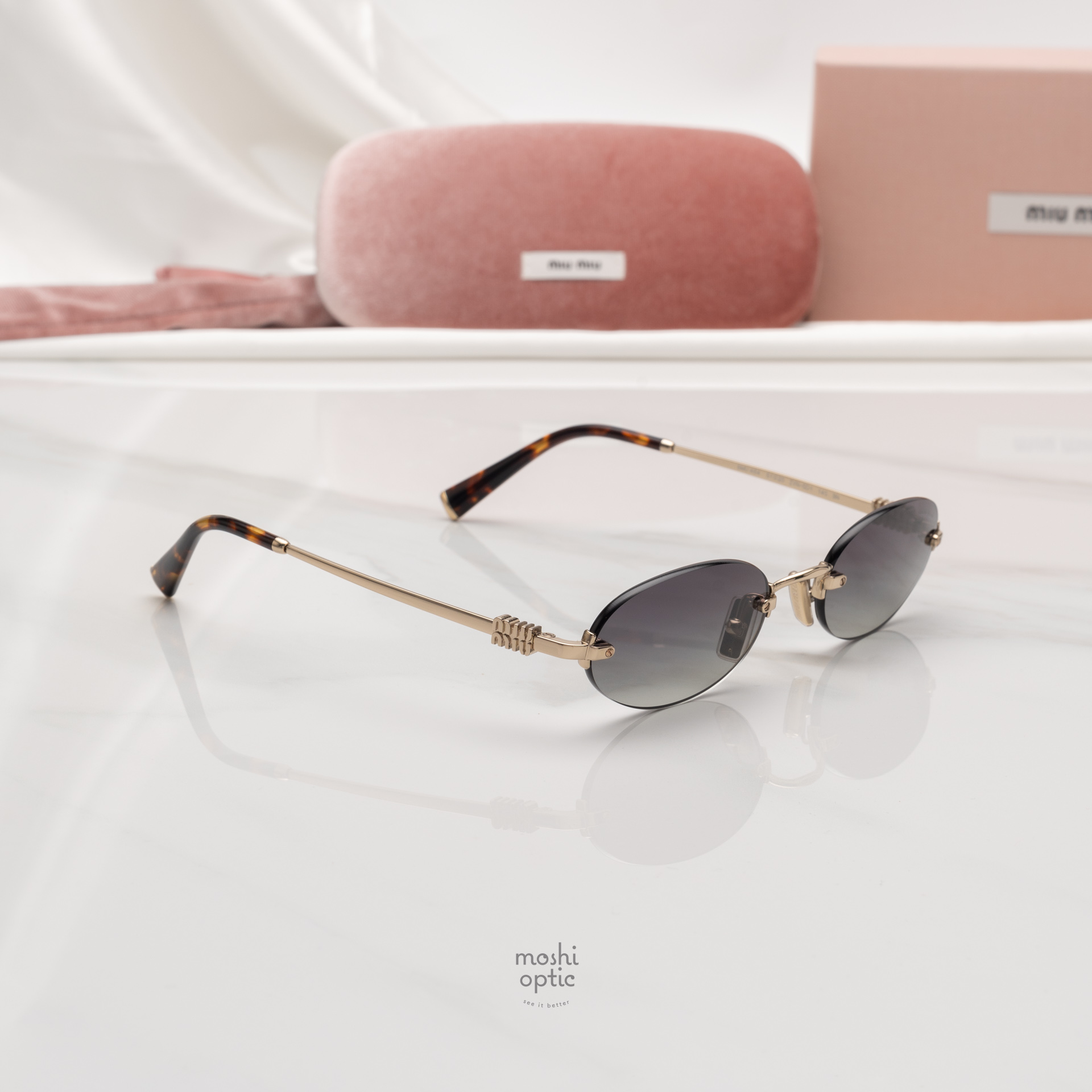 แว่นกันแดด Miu Miu MUA54S ZVN5D1