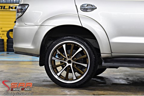 ยางใหม่ SAILUN 265/40-22 ปี19 ราคาพิเศษ