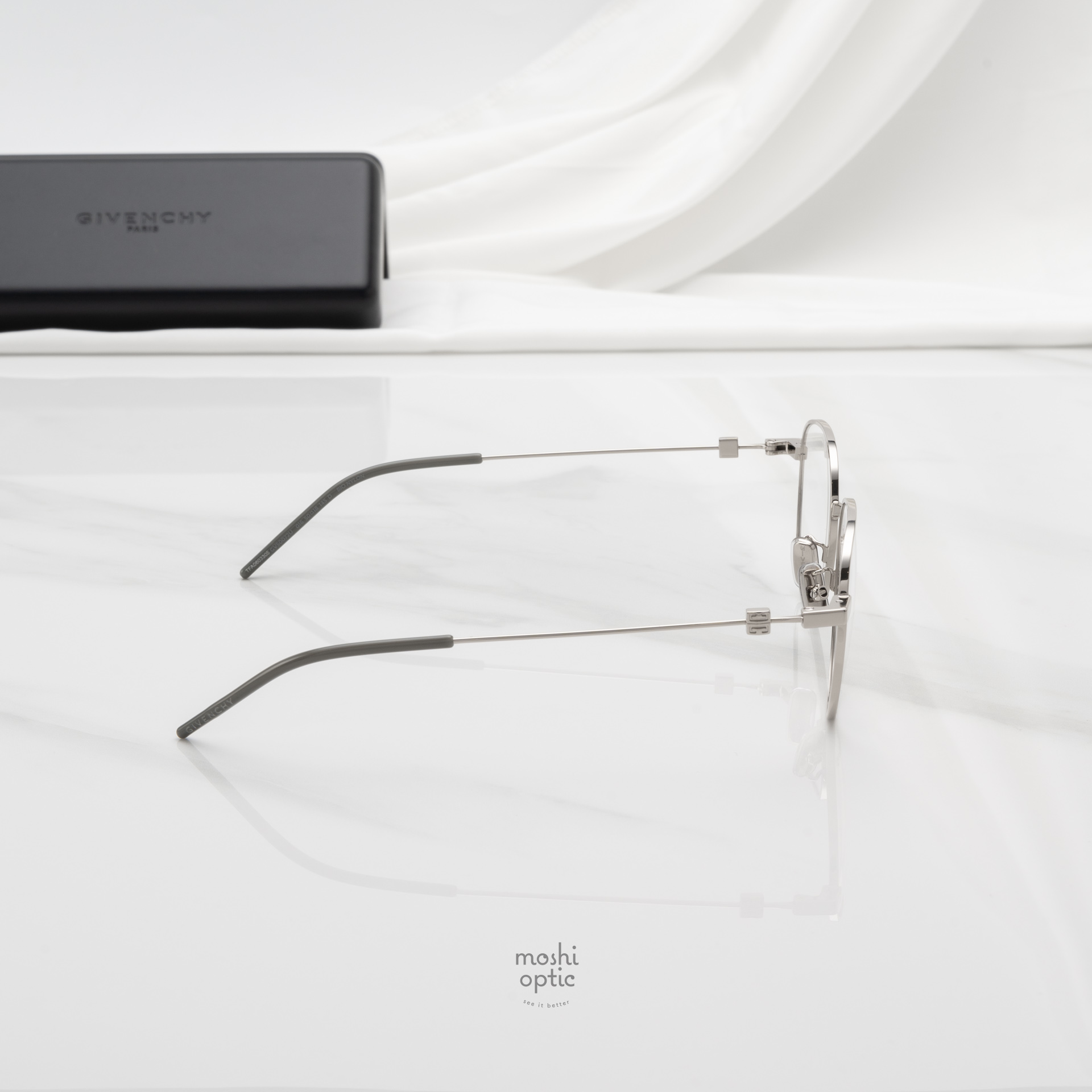 แว่นสายตา Givenchy GV50072U 016