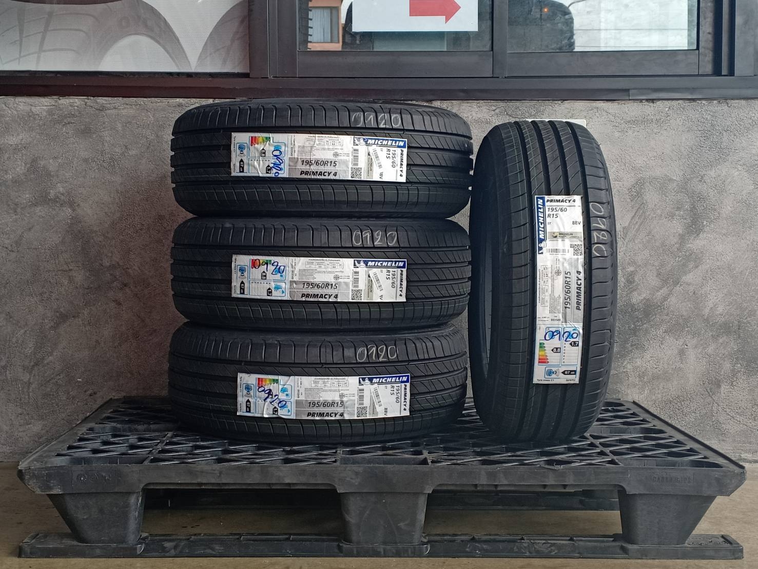 MICHELIN 195/60R15 PRIMACY 4ST 88V MADE IN THAILAND