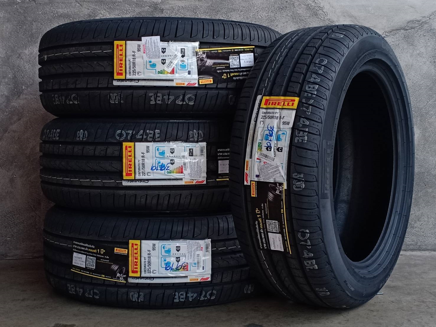 PIRELLI CINTURATO P7 (RUNFLAT) 225/50R18 95W (ปี19)