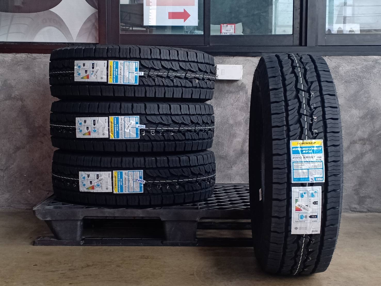 DUNLOP GRANDTREK AT5 31X10.50R15 ปี20