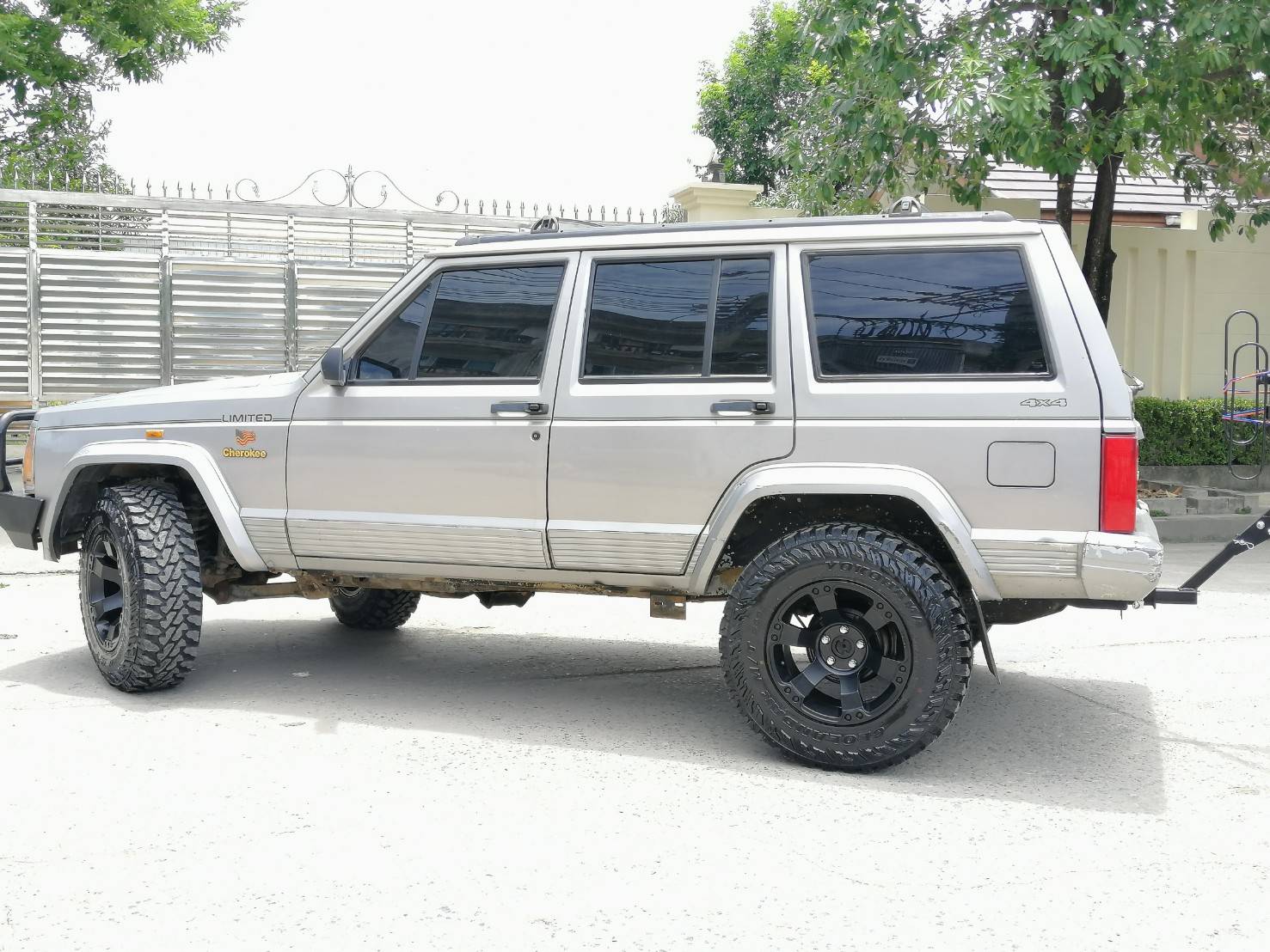 ล้อ PARODI ROAR ใส่ รถ JEEP