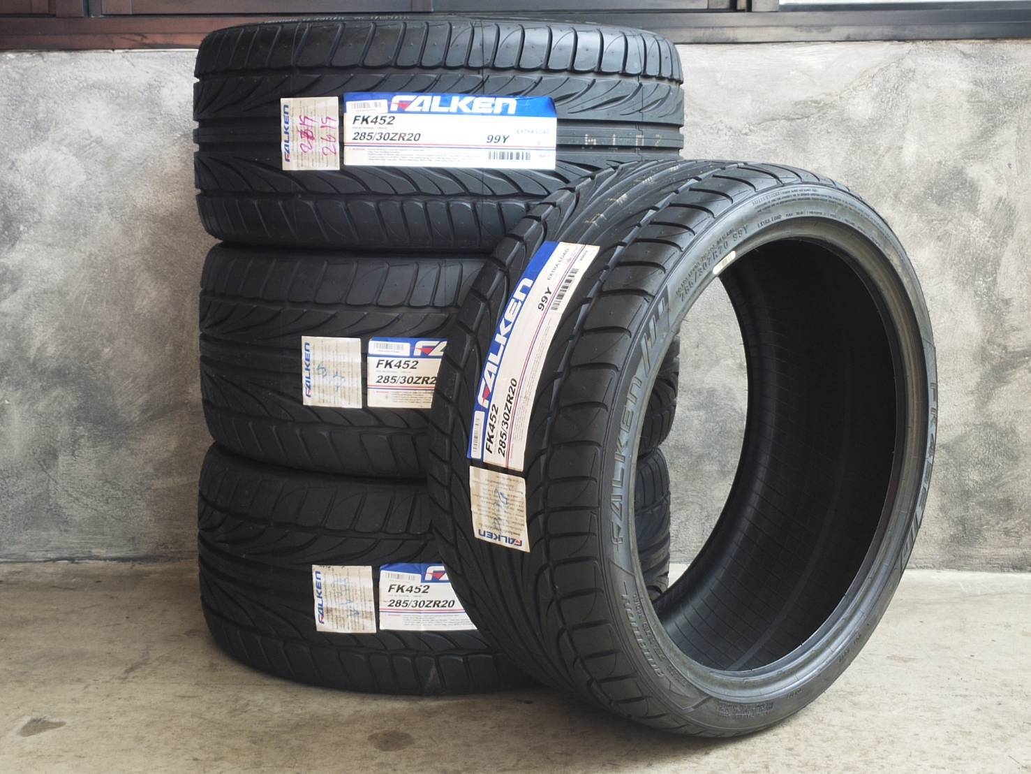 FALKEN FK452 285/30ZR20 99Y THAILAND