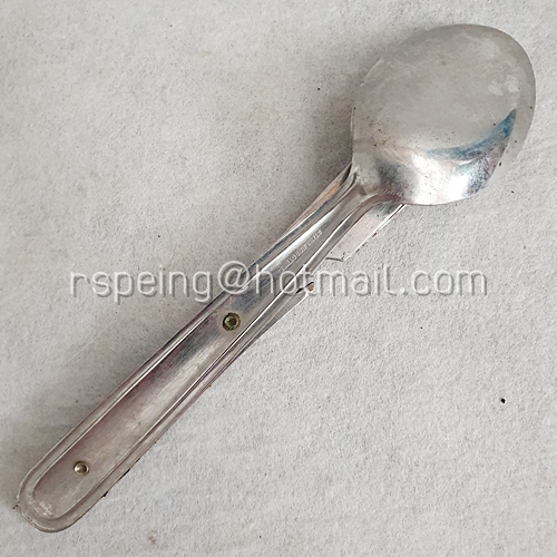 ชุดช้อน มีด และมีด สแตนเลสวินเทจ แบบล็อคเข้ากันได้