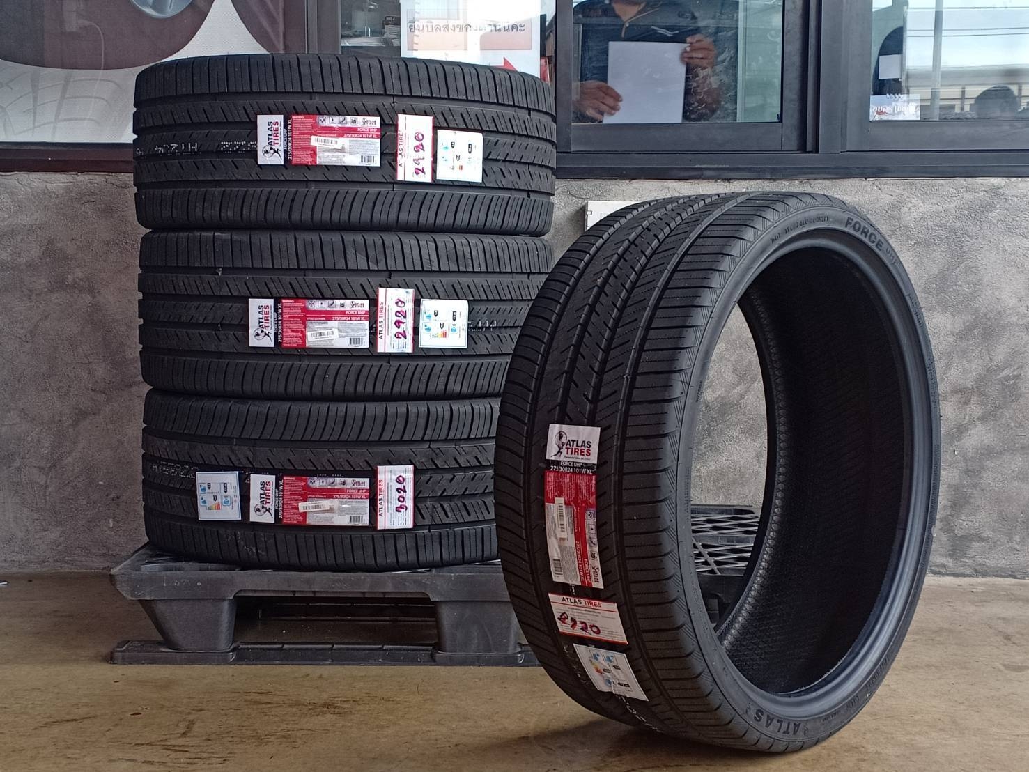 ATLAS FORCE UHP 275/30R24 ปี20 ราคาถูก