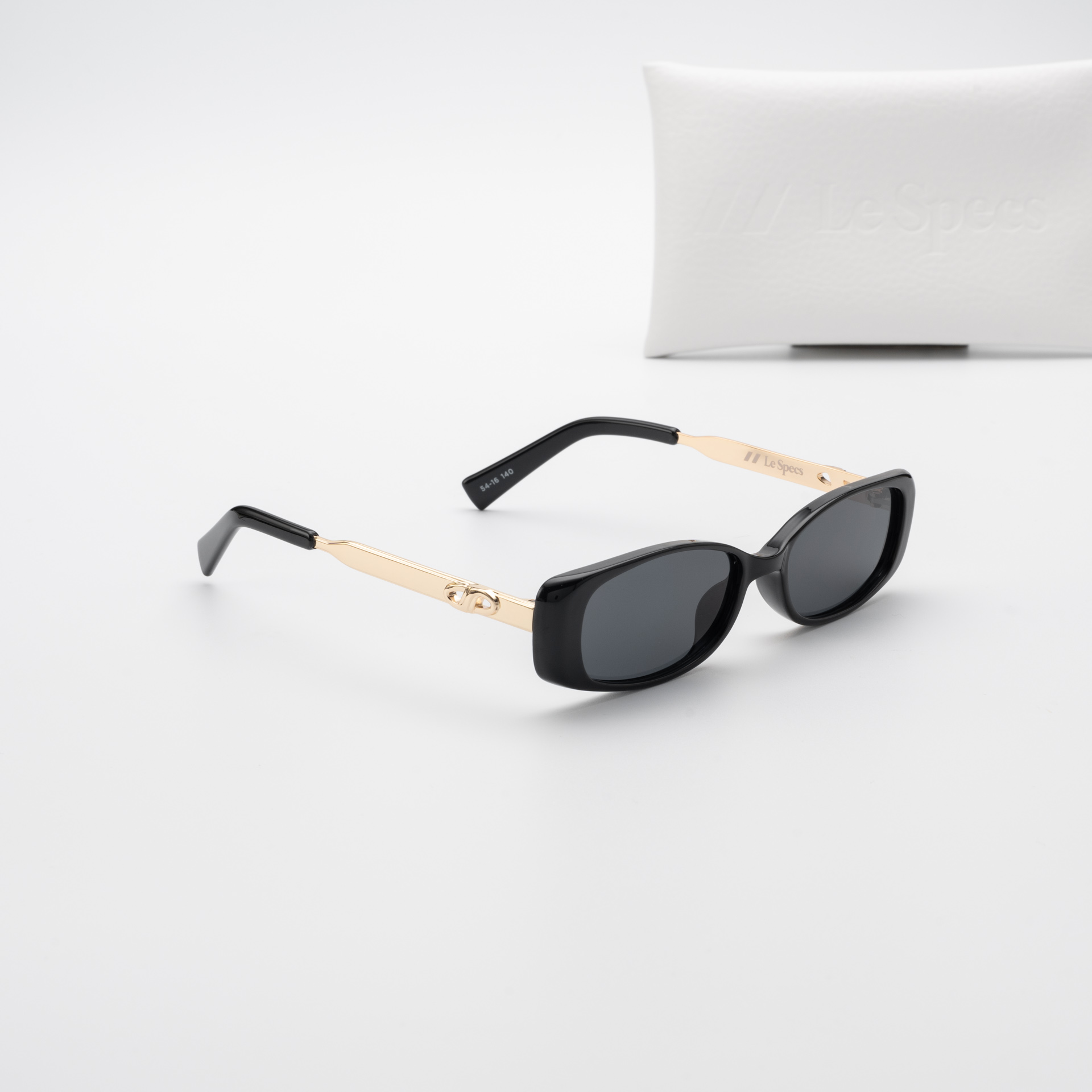 แว่นกันแดด Le Specs LSP2552113 LIL STARLIGHT Black Smoke mono