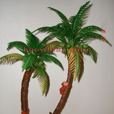ต้นมะพร้าว ขนาดใหญ่ (Large coconut tree)