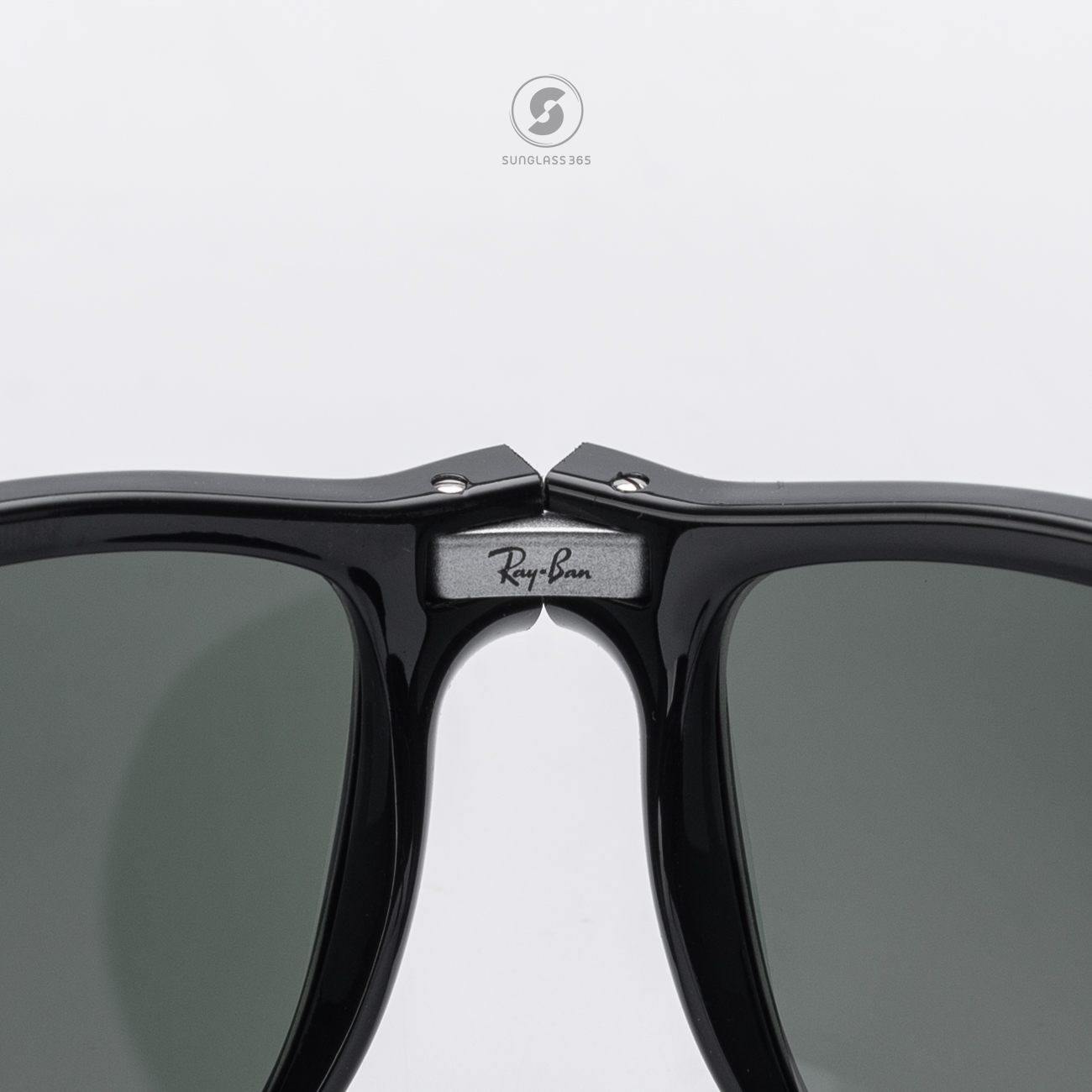 Ray Ban Folding Wayfarer RB4105 601 Crystal Green