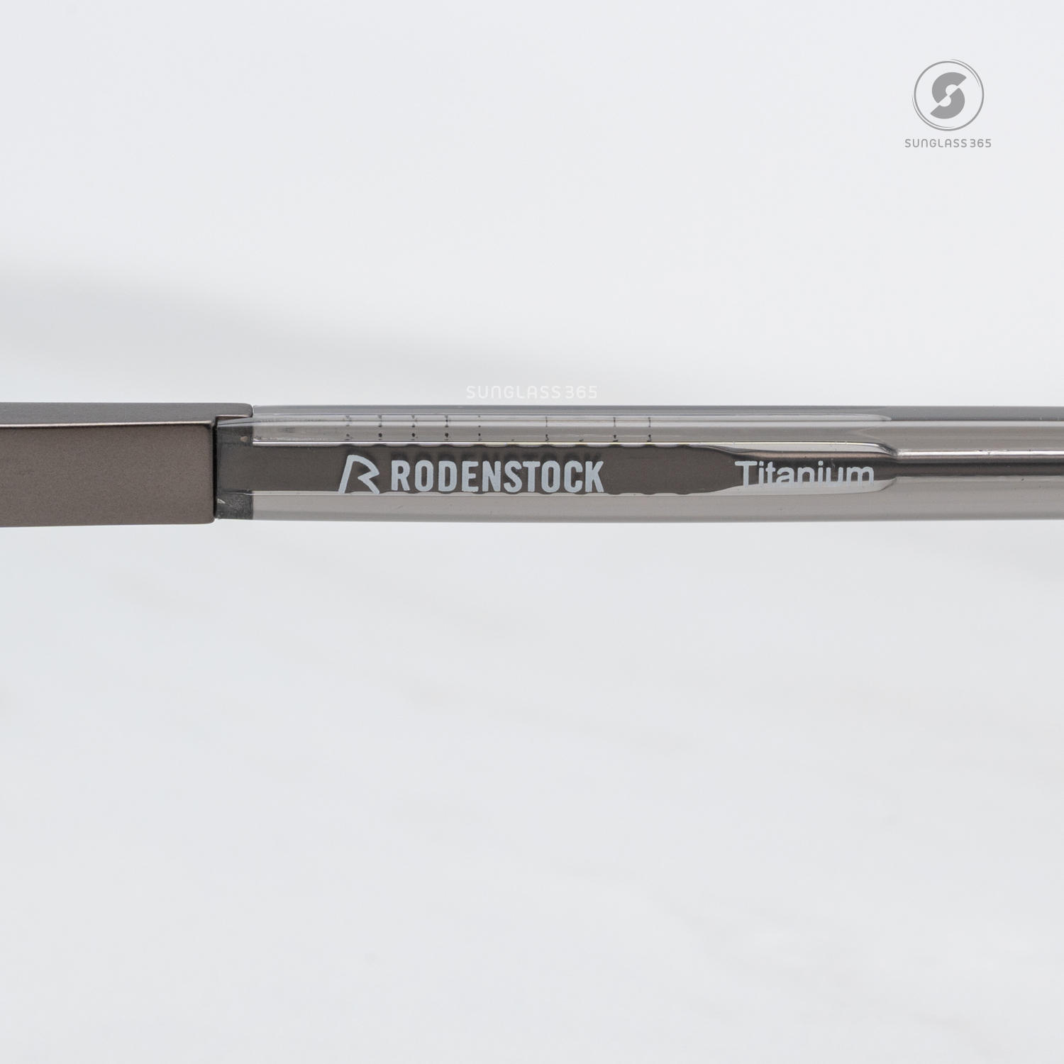 แว่นสายตา RODENSTOCK R7129 D