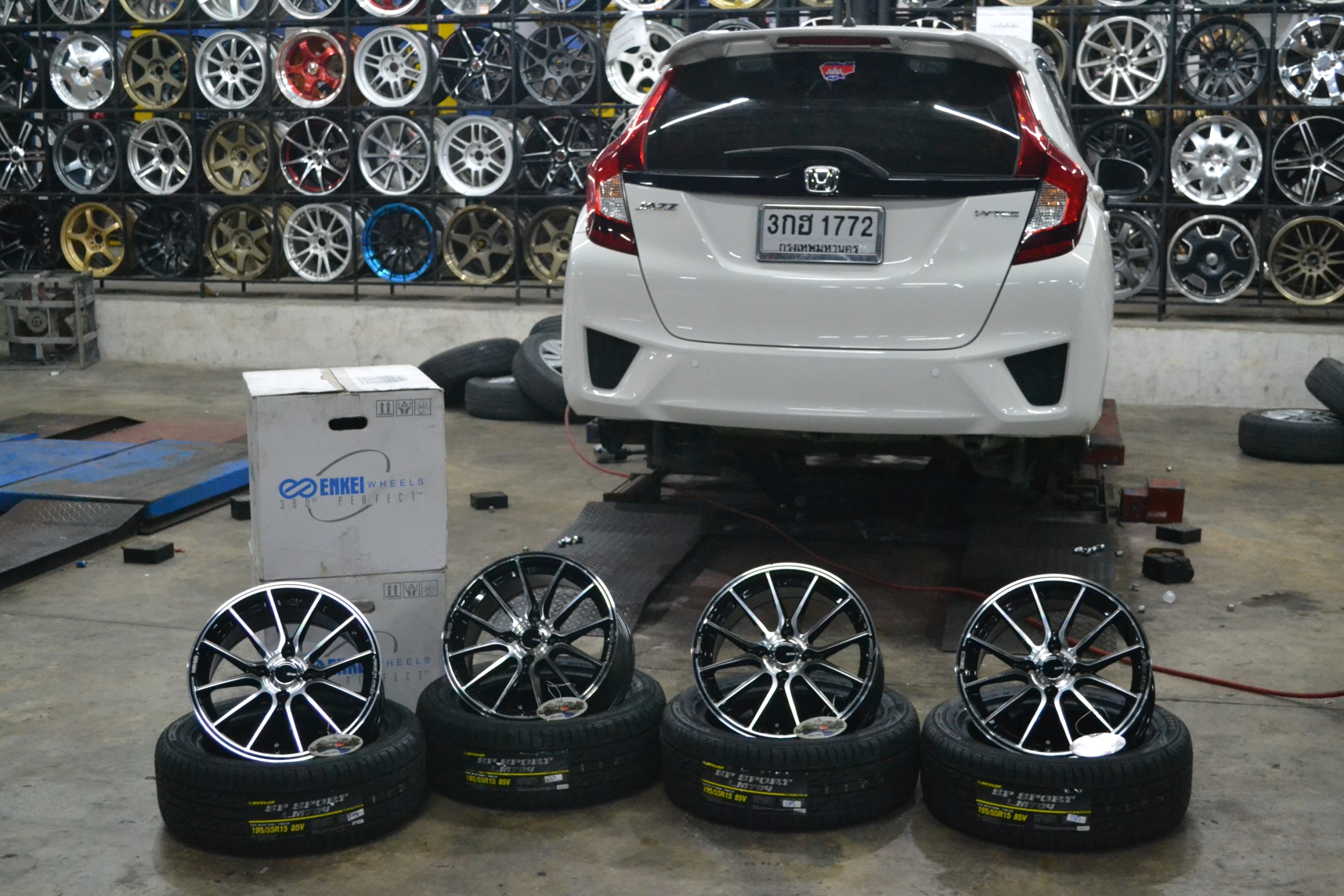 ล้อแท้ ENKEI TUNING SC48 ขอบ 15 ใส่ JAZZ