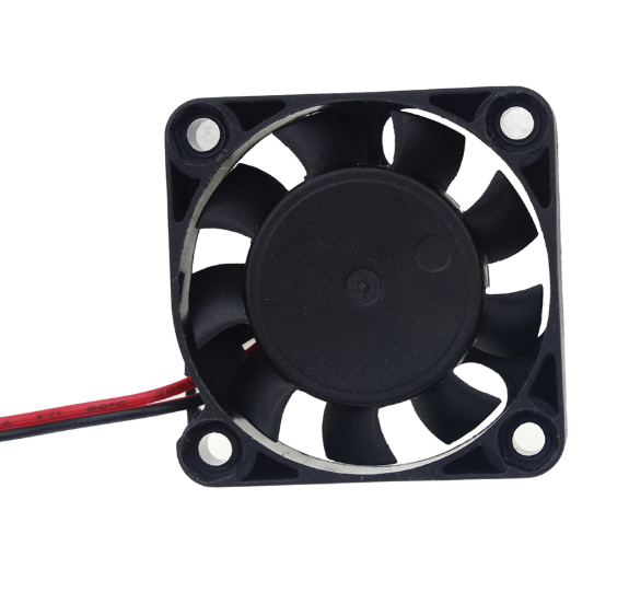 พัดลมระบายความร้อนขนาด 4x4 cm 12V
