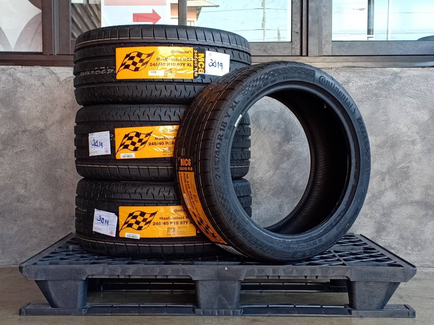 CONTINENTAL CONTACT MC6 245/40R18 ปี19 ผลิตปลายปี