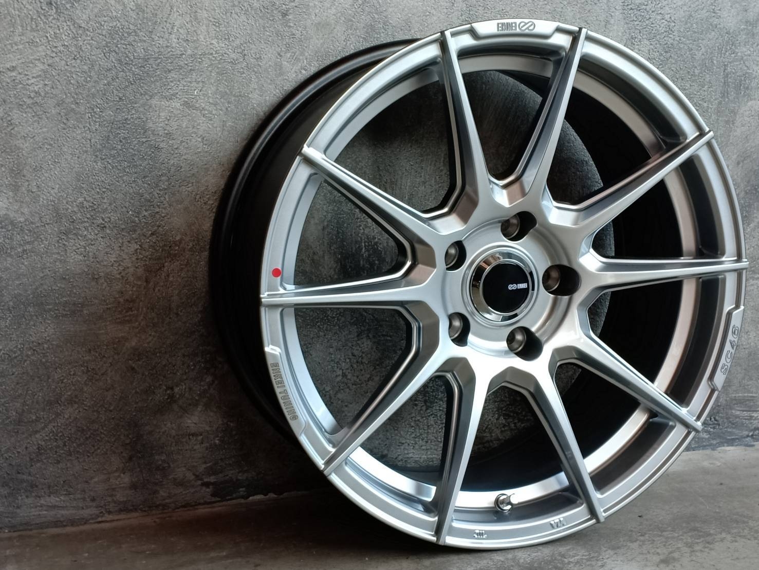 ENKEI TUNING SC46 17X7.5 5H114.3 ต้องการส่วนลดราคาพิเศษ กรุณาสอบถาม