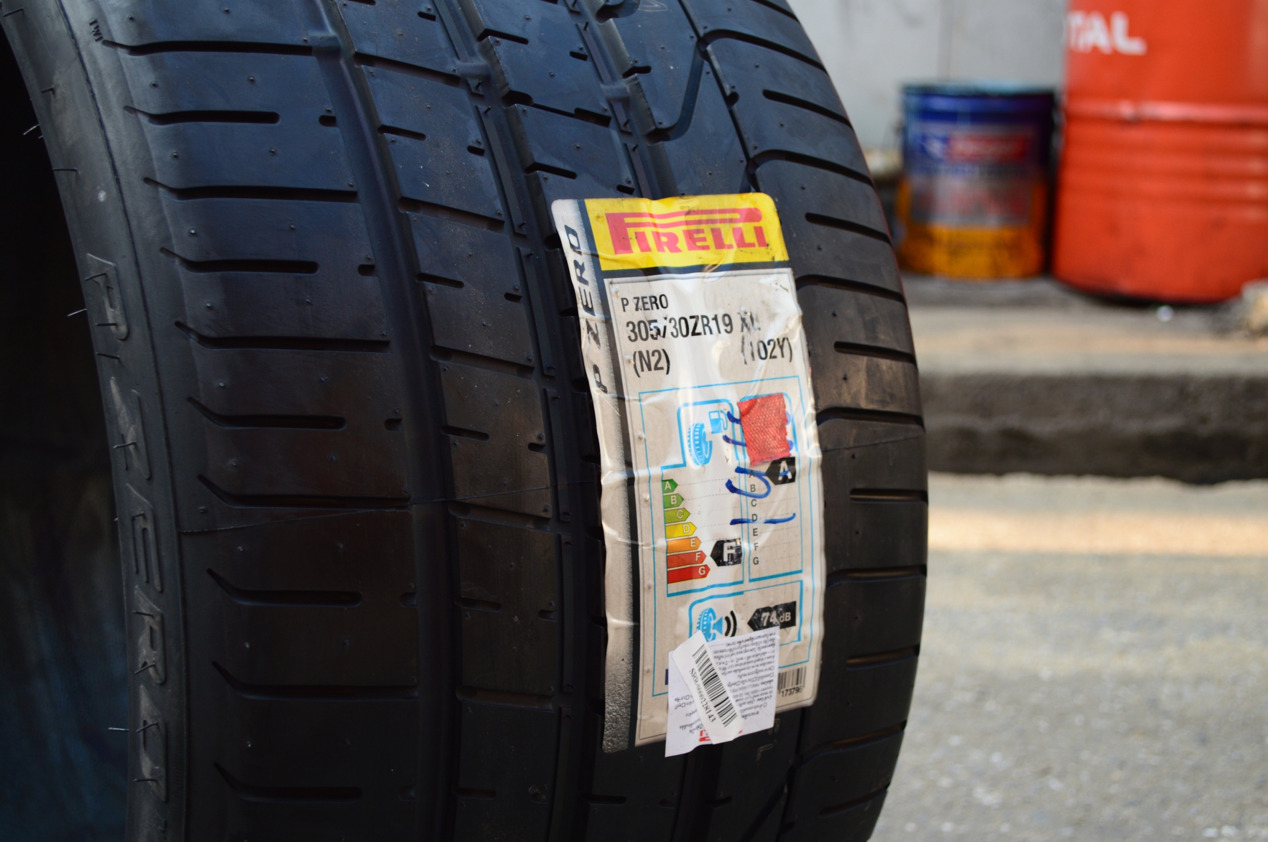 PIRELLI PZERO 305-30-19 เส้น 9800 ปกติ 19800 ราคาพิเศษ