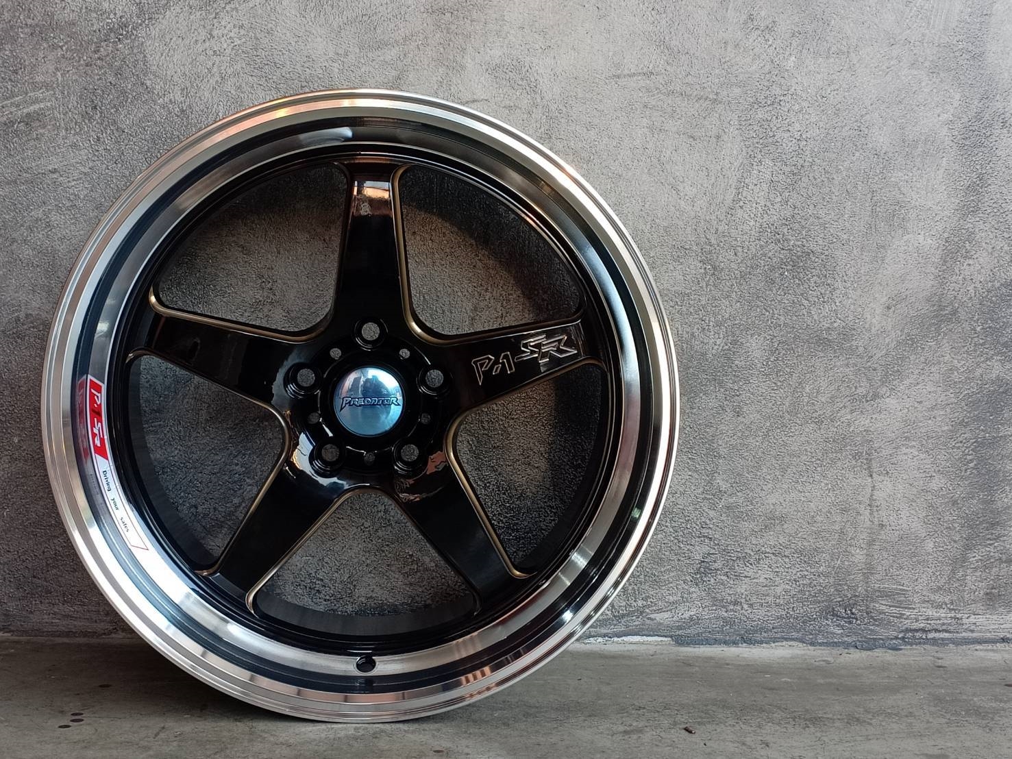 ล้อ PREDATOR PD-32 18 X 9.5/10.5 5X114 .3