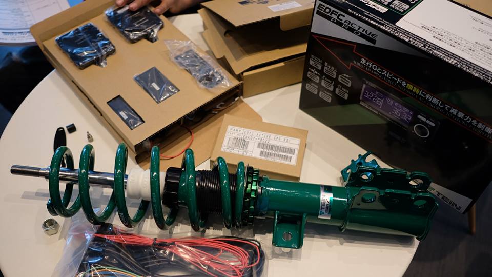 โช๊คสตรัทปรับเกลียวTEIN รุ่น STREET ADVANCE Z EDFC ACTIVE PRO กล่องปรับไฟฟ้า