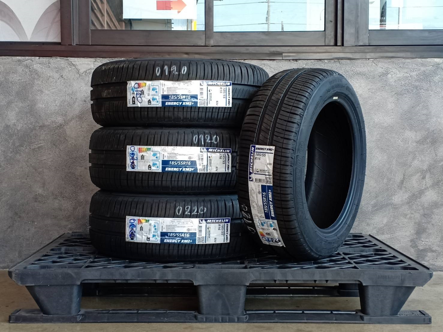 MICHELIN ENERGY XM2PLUS 185/55R16 ปี20