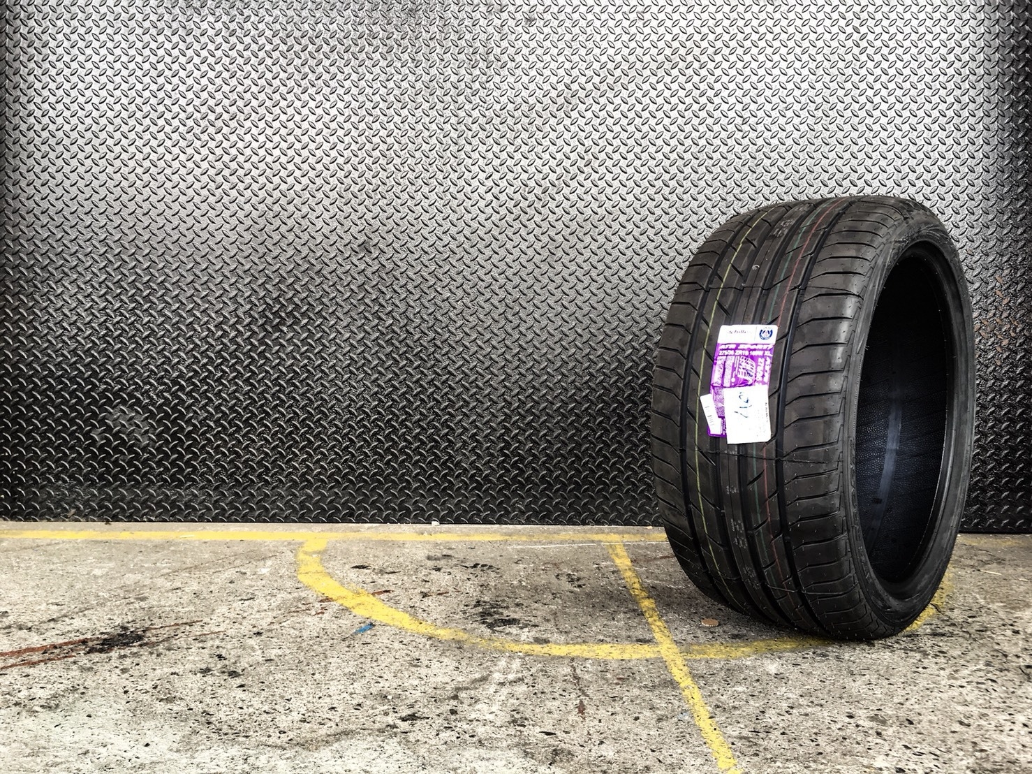 Achilles ATR SPORT Z 275-35-19 เส้น 4900 ปี17