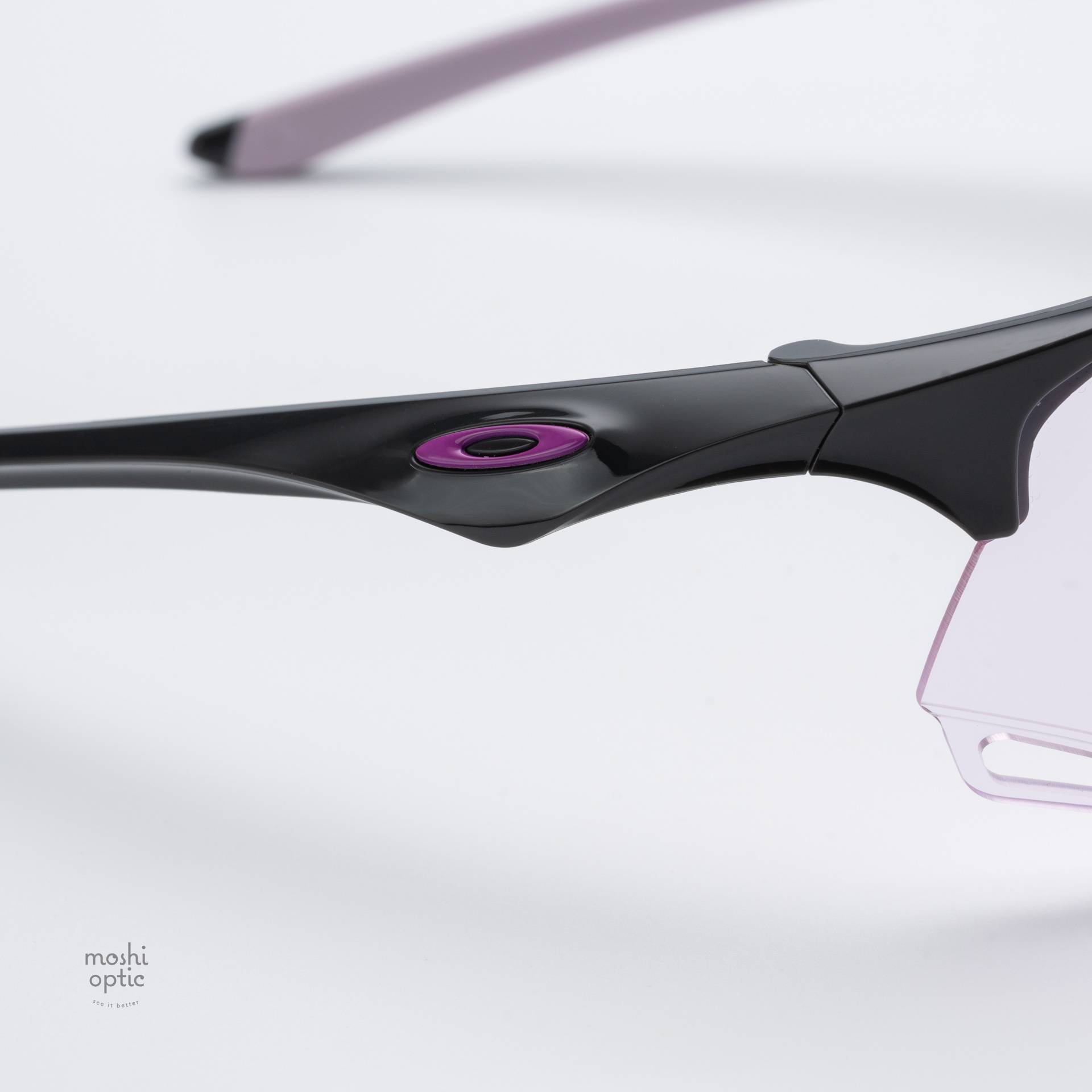 Oakley OO9513D-04 Cybr Dyno Polished Carbon Prizm Low Light