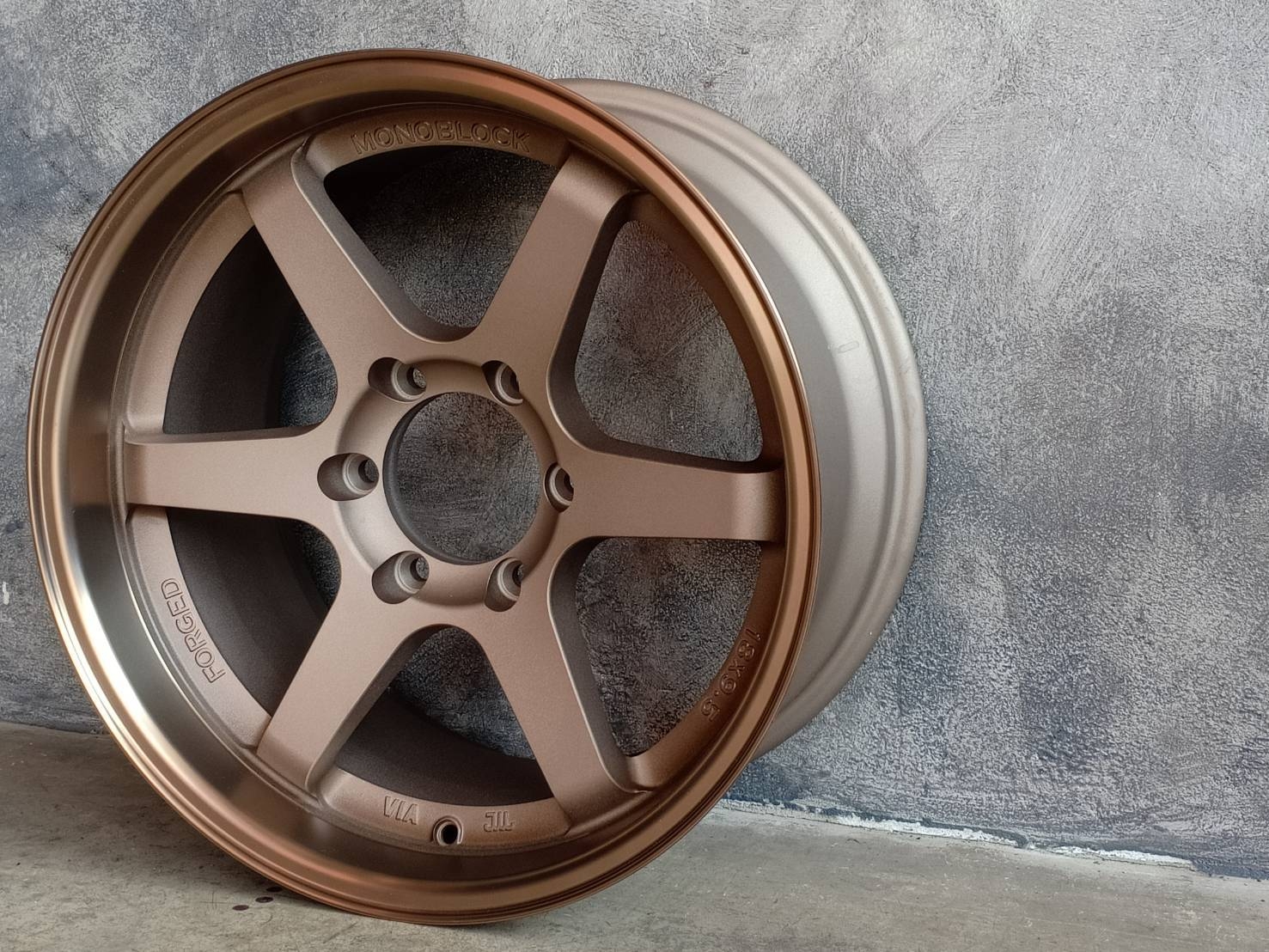 TE37ก้านตรงล้อไทย ขอบ18 ชุด 9800