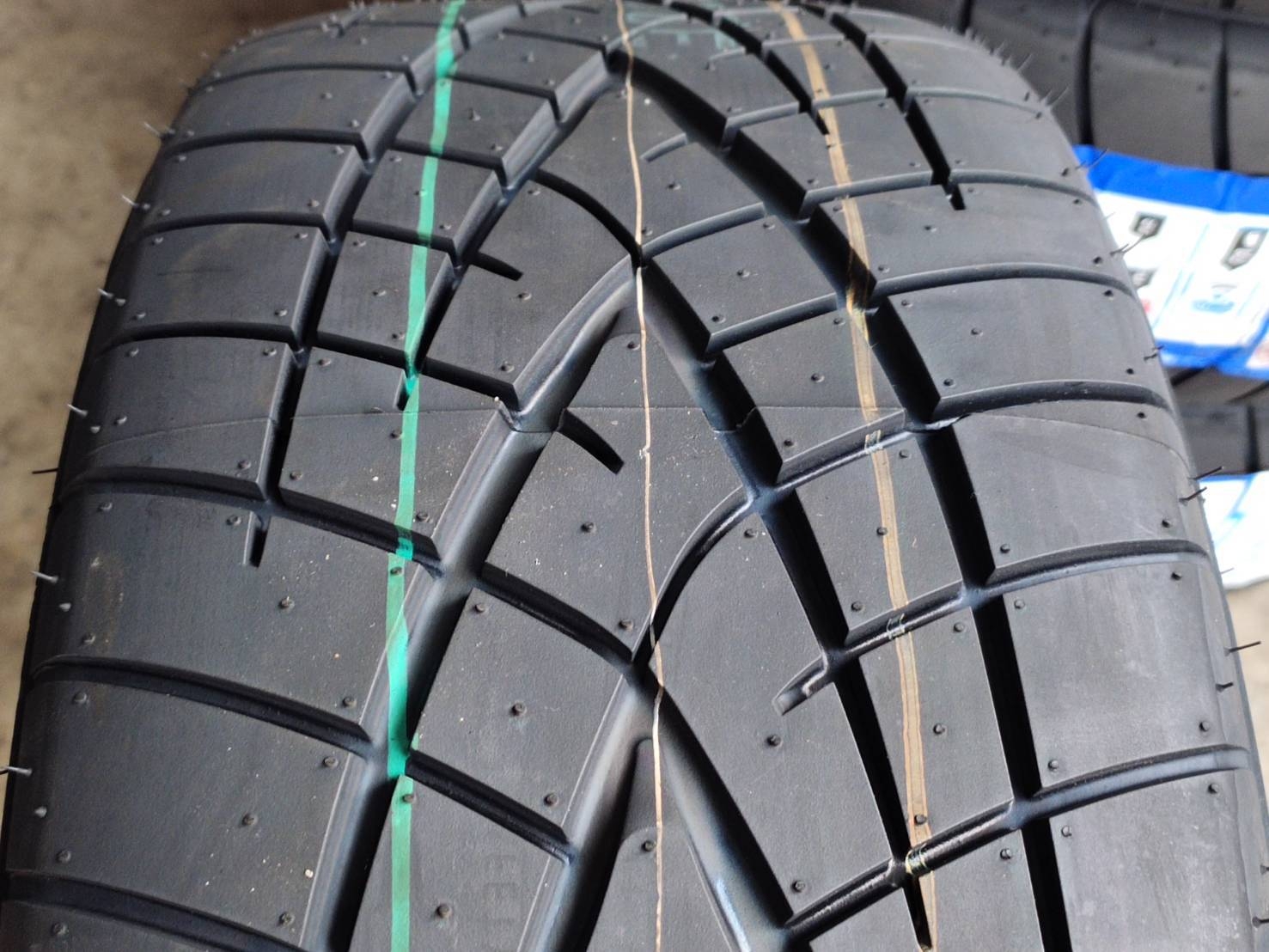 TOYO PROXES R1R 195/50R15 82V