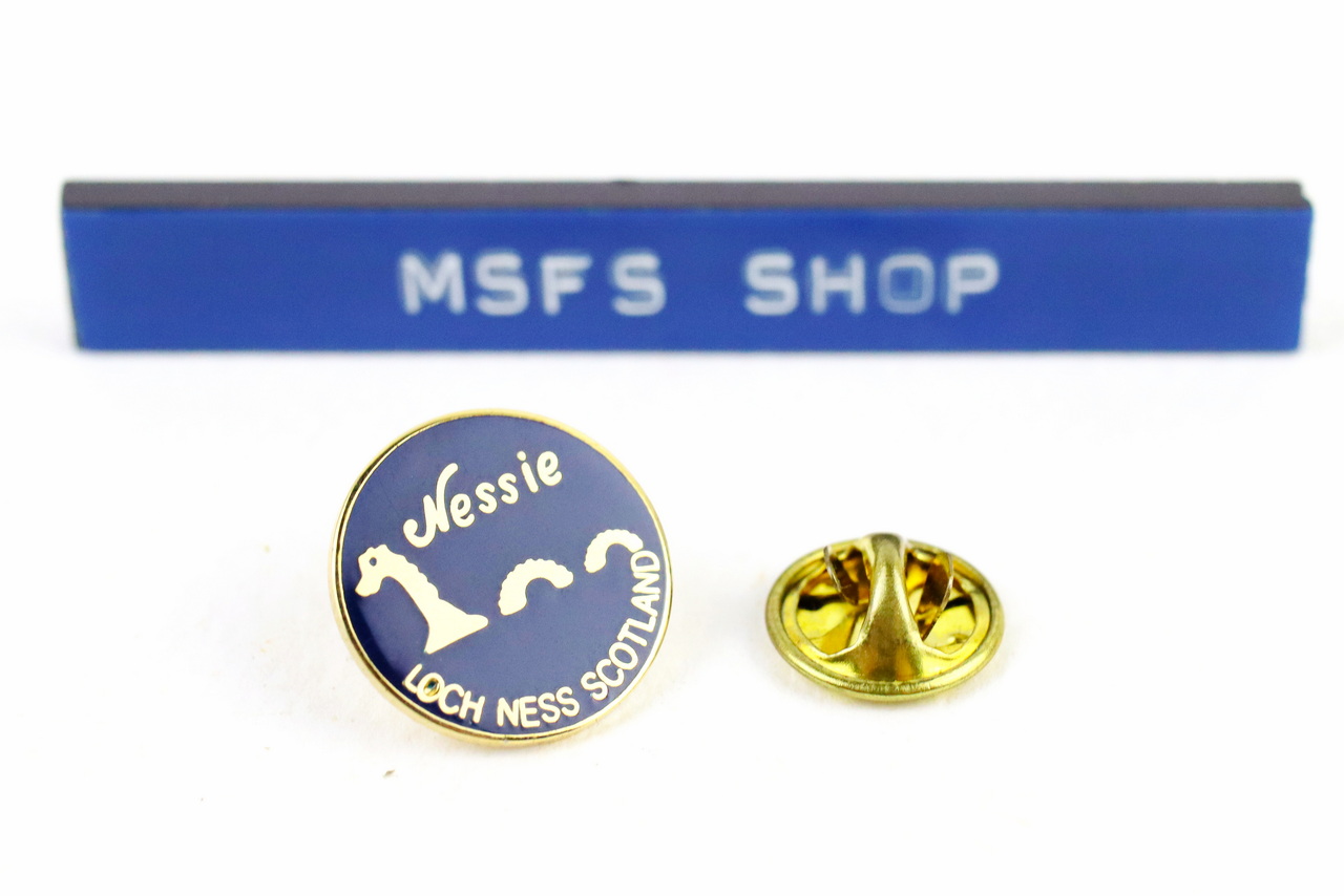 [มือสอง] เข็มกลัดโลหะ Vintage Enamel Pin ลาย Nessie Loch Ness Scotland - โกดังญี่ปุ่น