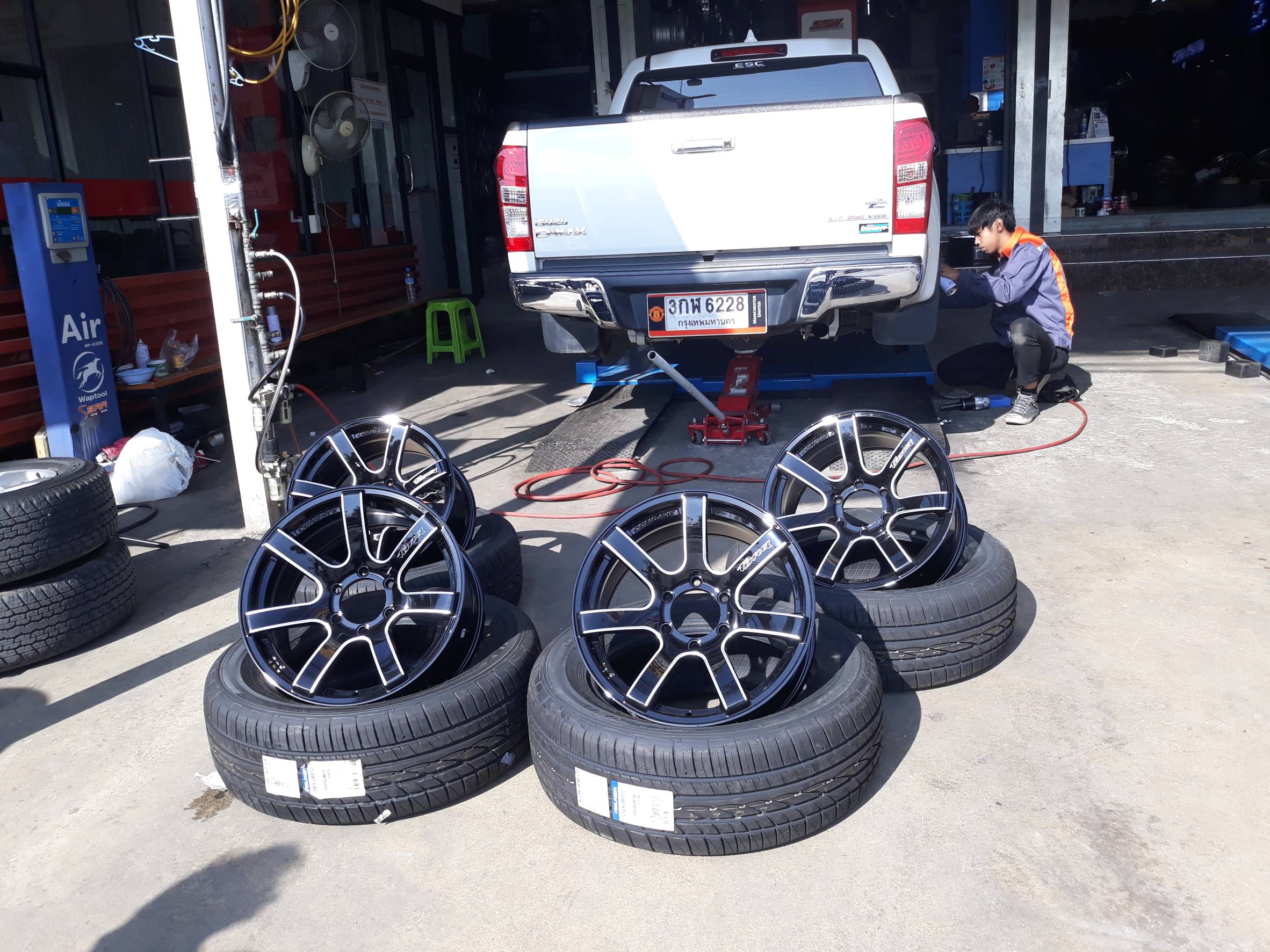 NEW MODEL CTR ราคาพิเศษ ล้อใหม่