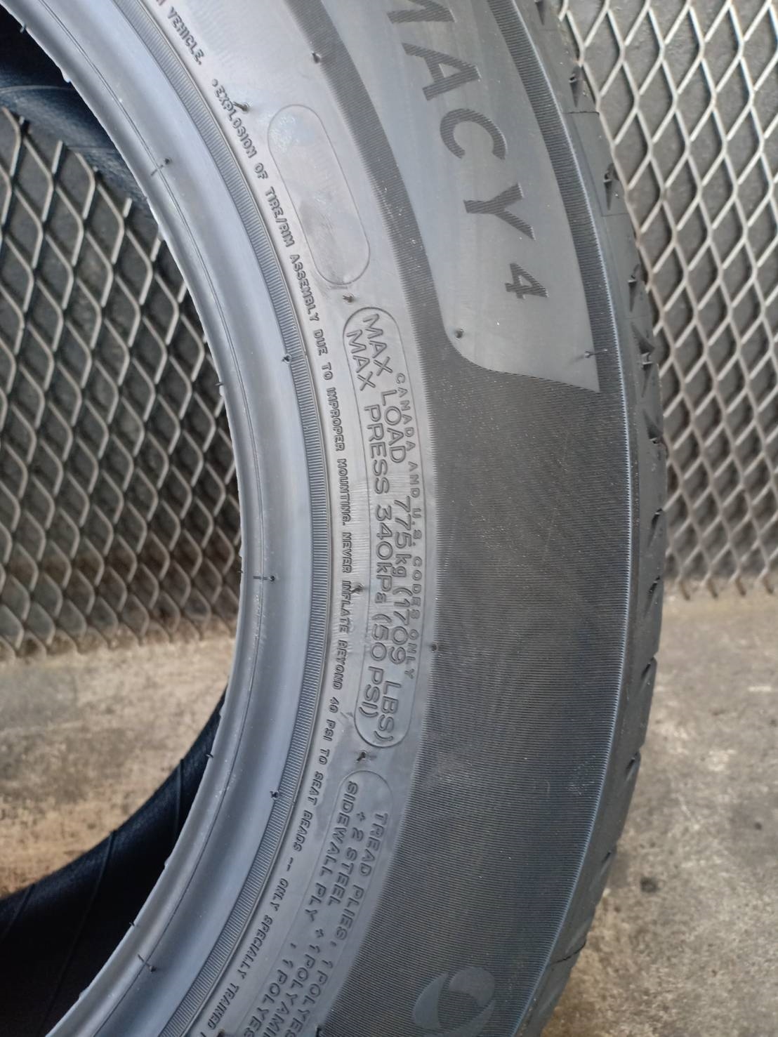 MICHELIN PRIMACY4ST 215/60-16 ราคาถูก ยางปี19