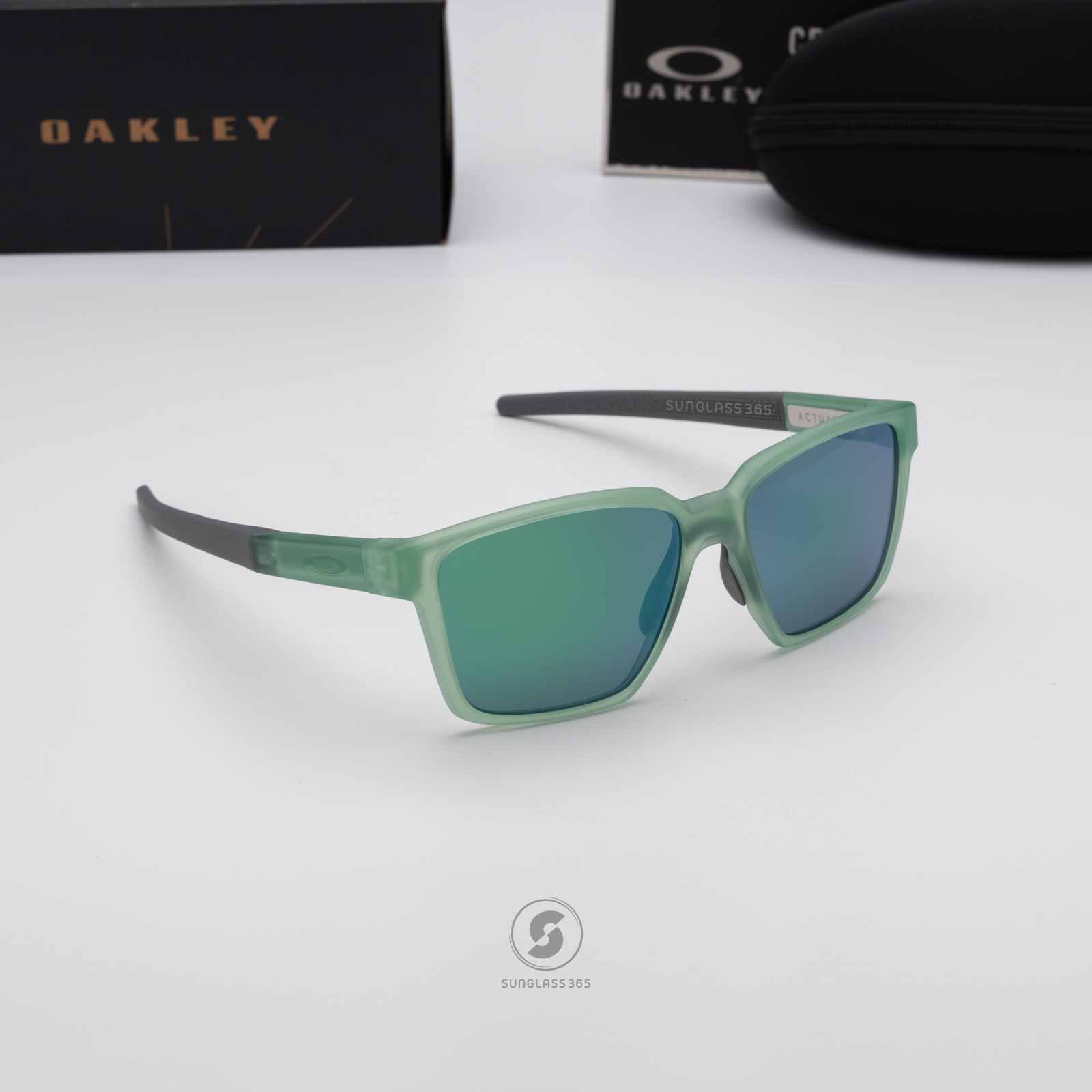 Oakley Actuator SQ OO9430-02 Matte Transparent Jade Prizm Jade